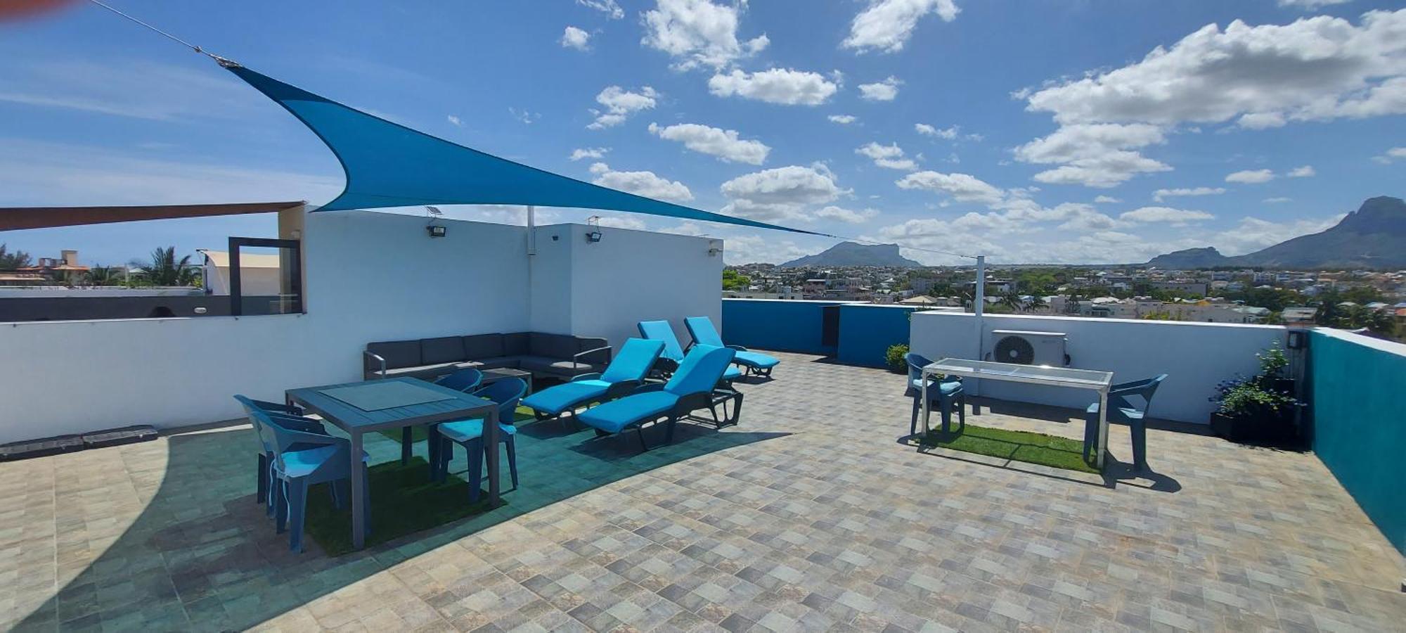 Flic En Flac Beach Penthouse Esterno foto