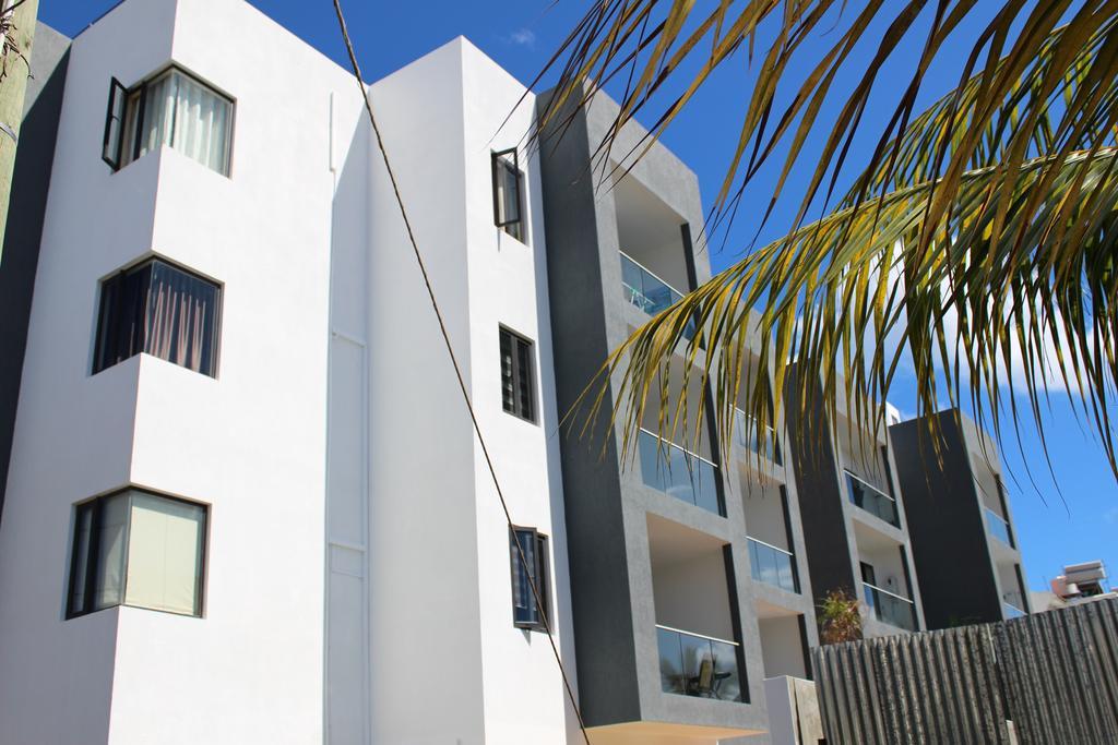 Flic En Flac Beach Penthouse Esterno foto